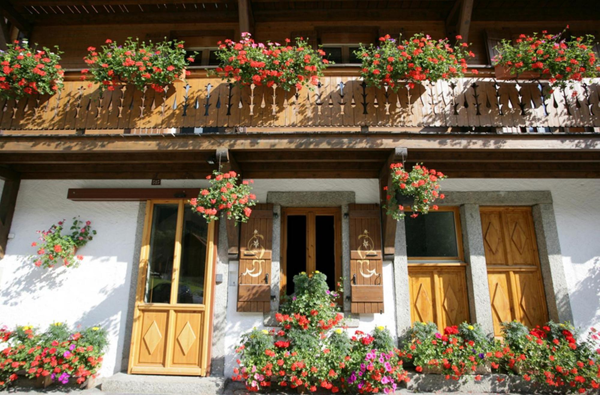 Aiguille Du Midi - Hotel & Restaurant Chamonix Exterior photo